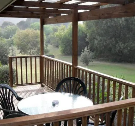 Sandpiper Ocean Cottages Bicheno Exterior photo