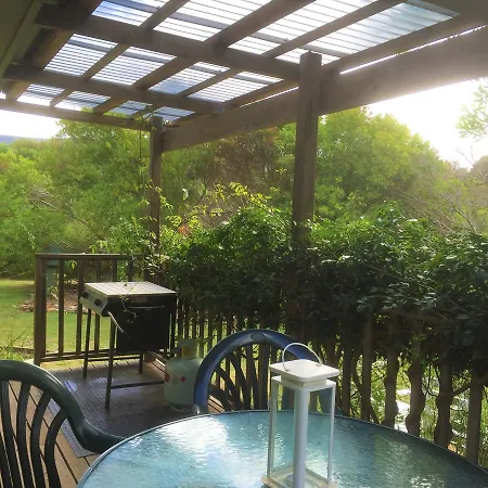 Sandpiper Ocean Cottages Bicheno Exterior photo